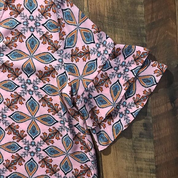 Loft size Medium Top short ruffle sleeve Blouse Pink floral casual career - Picture 7 of 7